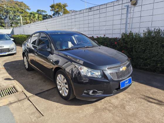 CHEVROLET CRUZE 1.8 LTZ 16V FLEX 4P AUTOMÁTICO CHEVROLET CRUZE 1.8 LTZ 16V FLEX 4P AUTOMÁTICO